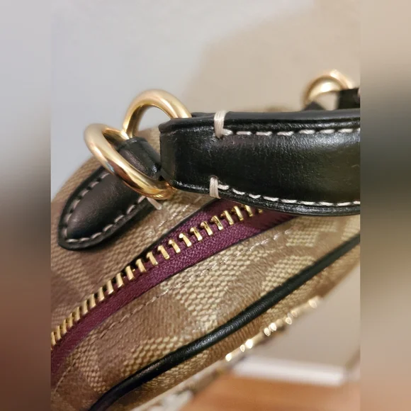 Coach Disney X Coach Eva Phone Crossbody In Signature Canvas With Patches - Picture 10 of 12